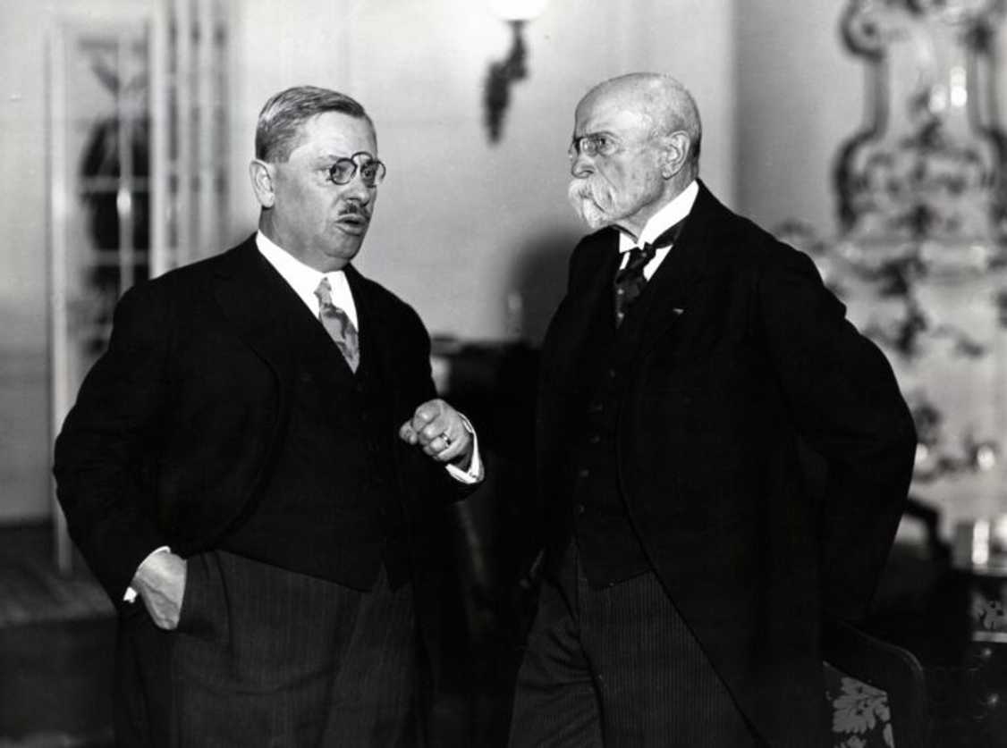 Jan Malypetr a Tomáš G. Masaryk (1933).
